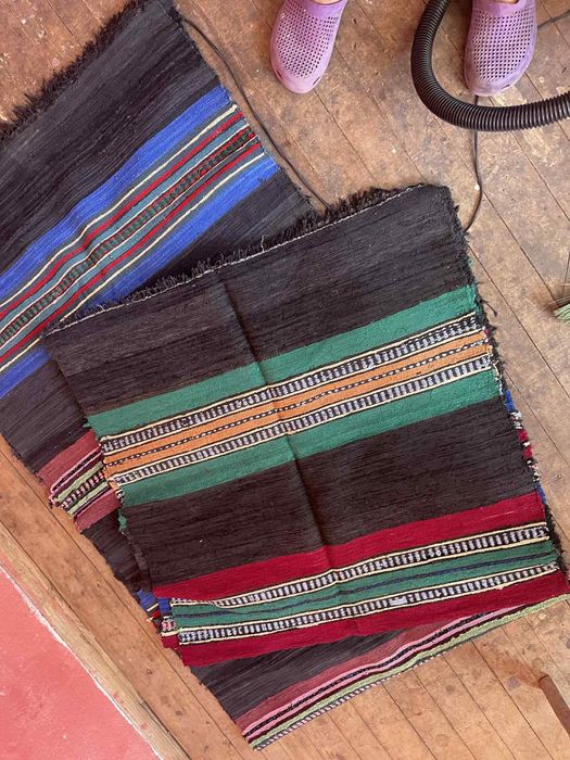 Черги ниви и едно времвщни килими