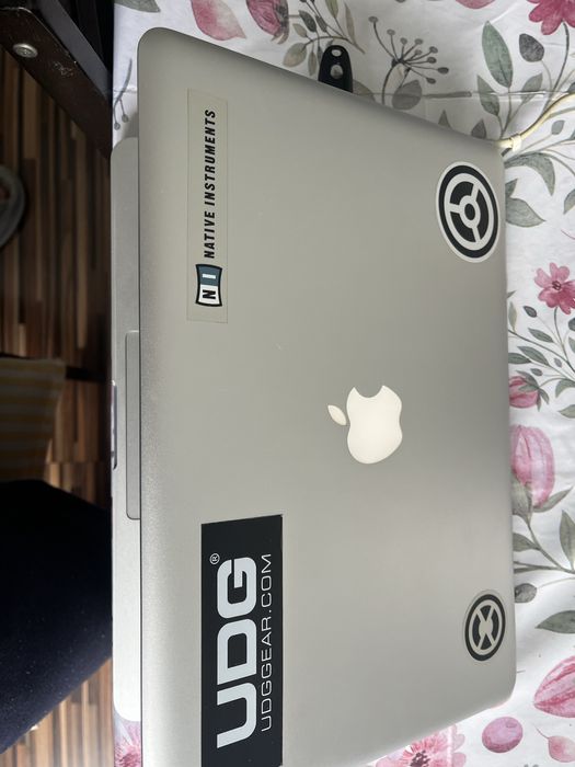 MacBook Pro 13, mid 2012 , i5 cu 16 GB Ram DDR3 si SSD 256