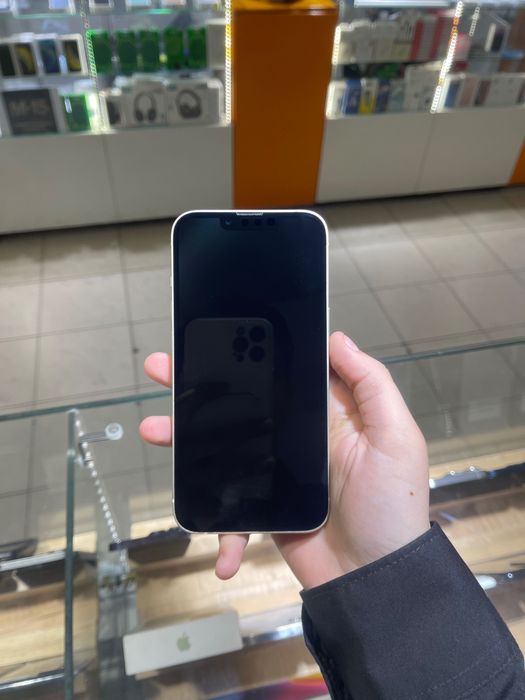 iPhone 13, гарантия 3 месяца