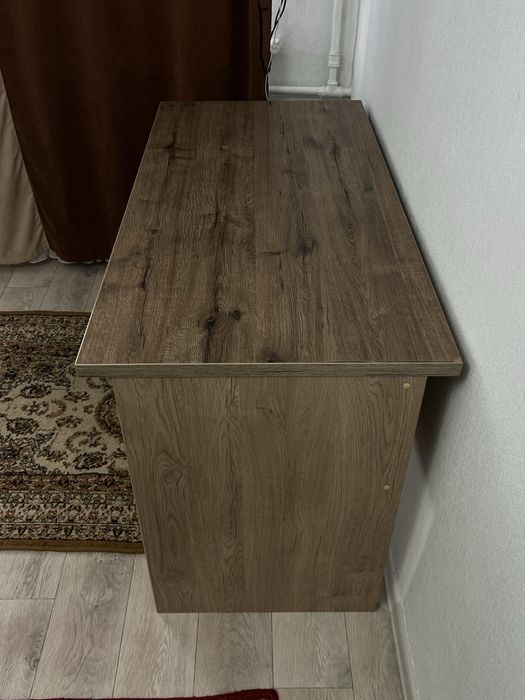 Продам стол для компьютера и тд.