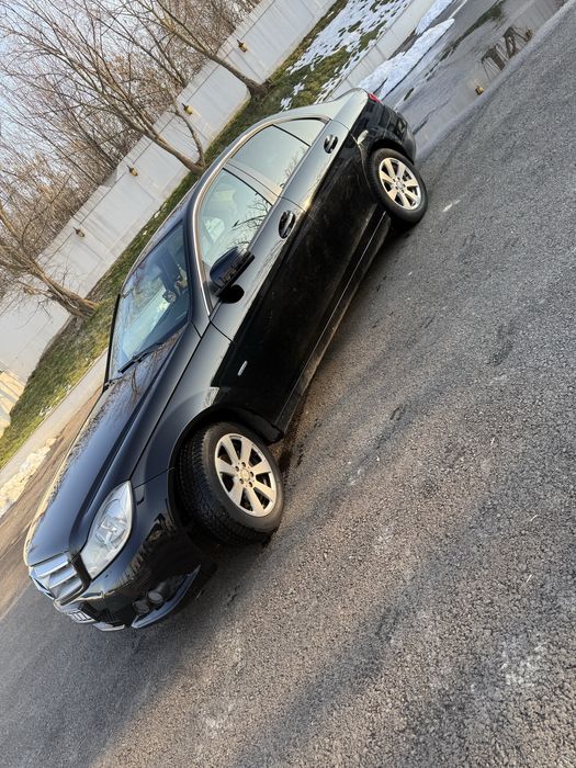 Vand Mercedes c180