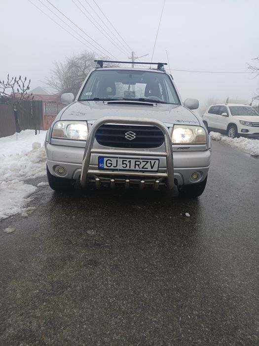 Vând Suzuki grand Vitara