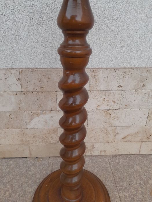 Piedestal vintage din lemn,  H 83 cm.