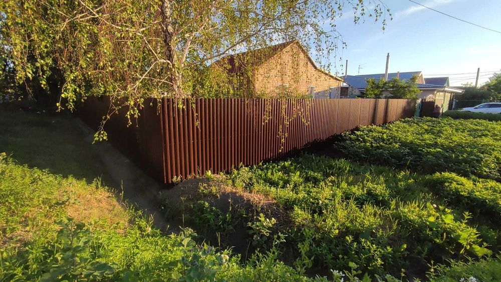 Установка заборов из профлиста