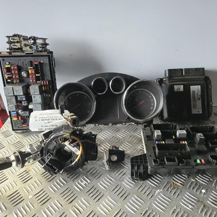 Kit pornire complet Opel Astra J GTC 1.7 CDTI A17DTR