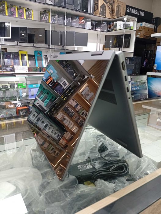 Lenovo 14 IPS tuoch Ultra 5-225U LPDDR5 8GB SSD 512GB Win 11 Luna Grey