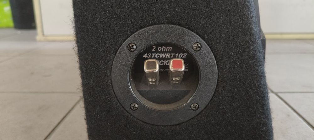 Subwoofer Auto Incintă Slim Kicker CompRT 43TCWRT102 – 2 Ohmi, Stare Excelentă