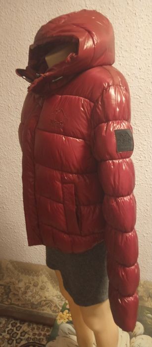 Женские новые куртки