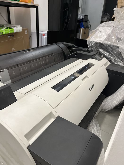 Продам широкоформатный принтер (плоттер) Canon