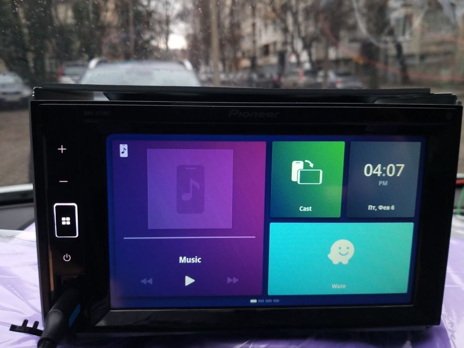 Мултимедия  Pioneer DMH-A240BT