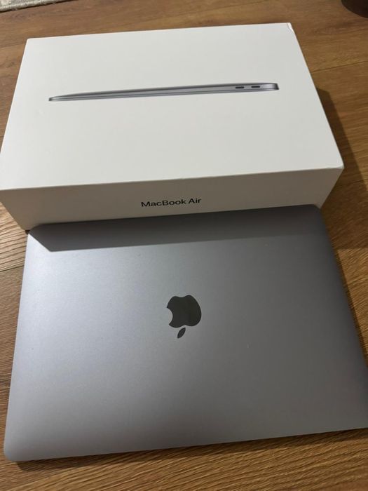 Macbook Air 13,256гб