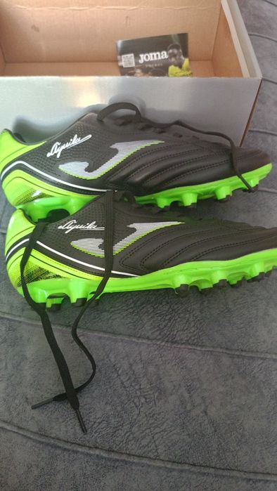 Продам профессиональные кросовки Joma