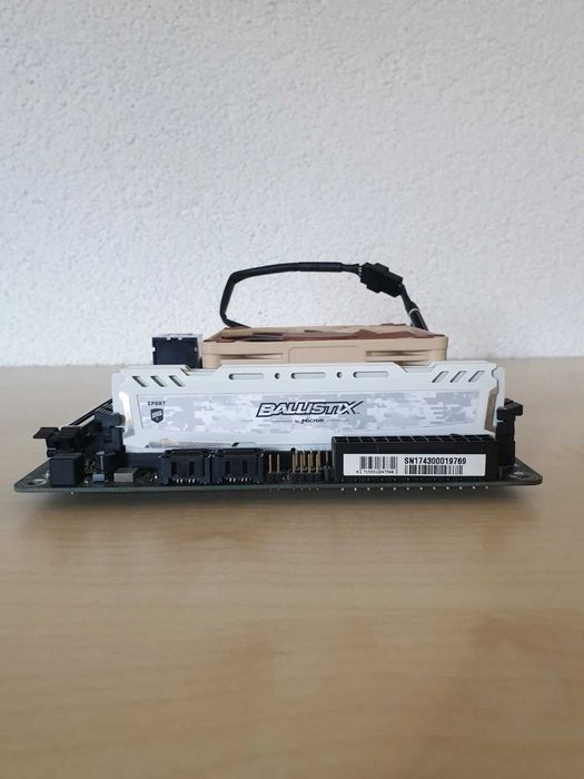 Дънна платка Gigabyte H270N-WIFI Mini ITX + Intel Core I7-7700 16GB RAM + Noctua NH-L9i Cooler