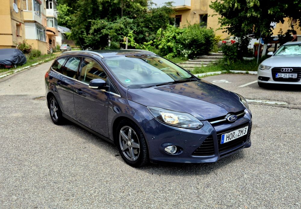 FORD Focus 2013 — imagine 3