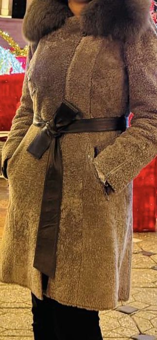 Vând cojoc cu blana naturala ,preț 600 de lei