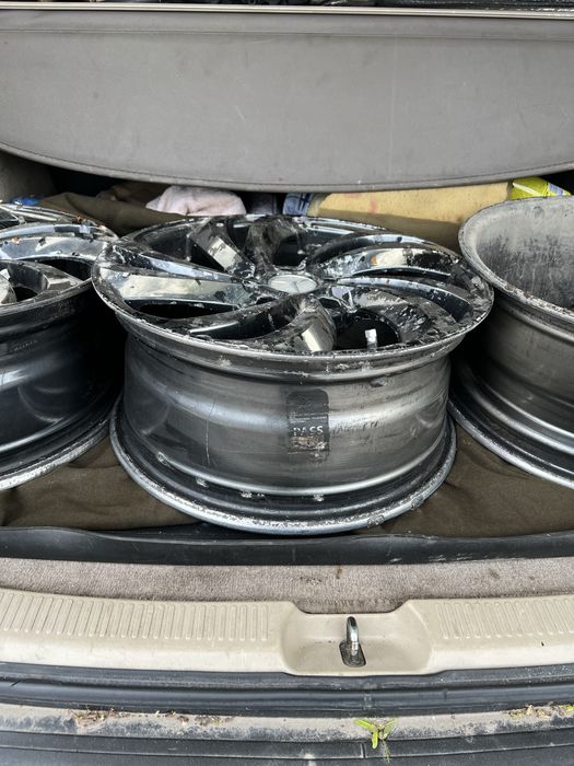 Продам диски на авто