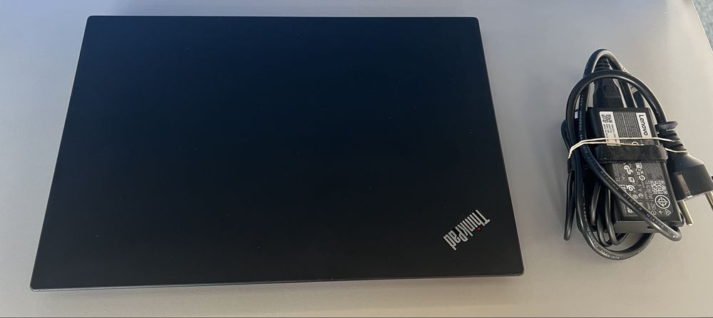 Lenovo ThinkPad T490 i5 8365u 16GB ram 512ssd