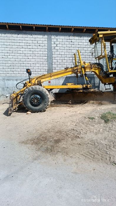 Авто Грейдер дз143