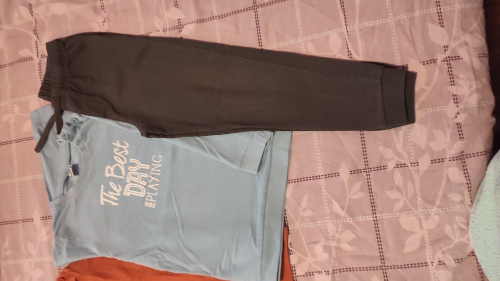 Детски екипи  ( 4 бр. ) - блуза и долнище