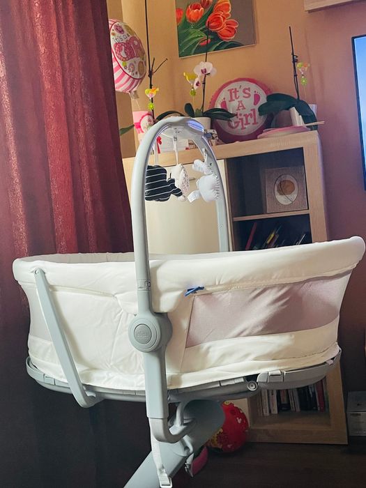 Мултифункционално кошче 4в1 BABY HUG AIR WHITE SNOW Chicco