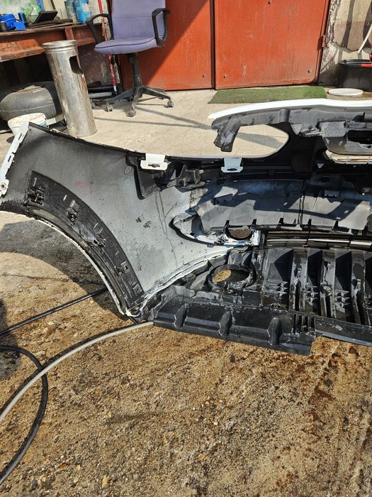 Spoiler Renault Fluence 2010 alb