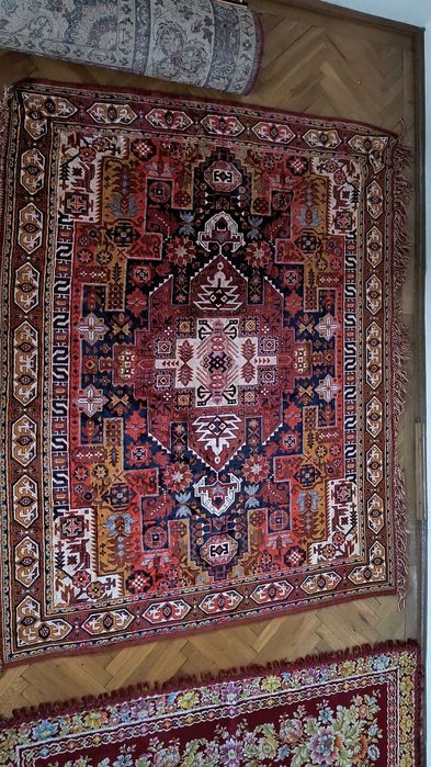 Carpet de perete vechi din anii 70-80, nefolosite