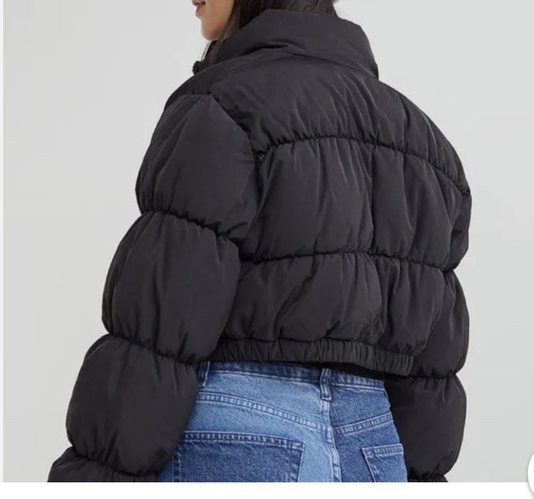 H&M Women's Black Puffer Jacket Size: xs