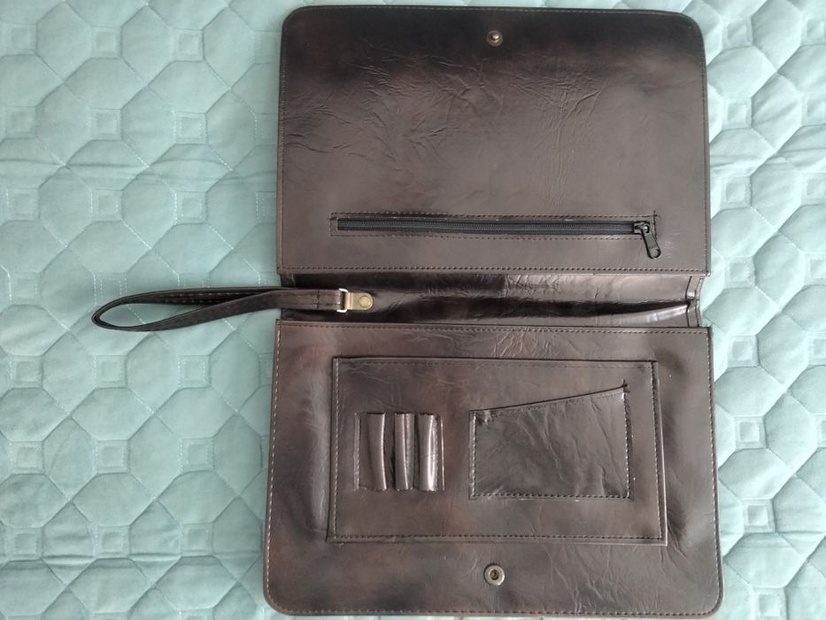 Продам кожаную папку