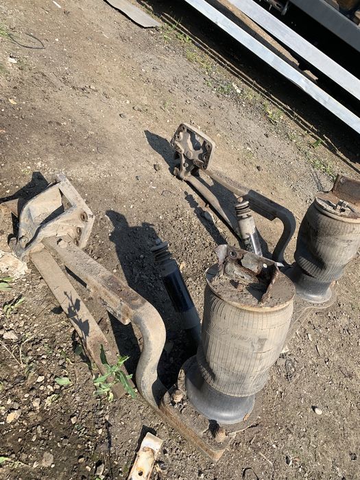 Suport axa spate DAF LF complect foi arc perne telescoape