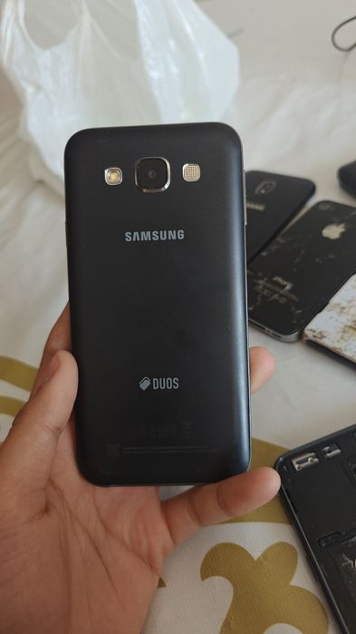 Продам телефоны каждый 3-5к