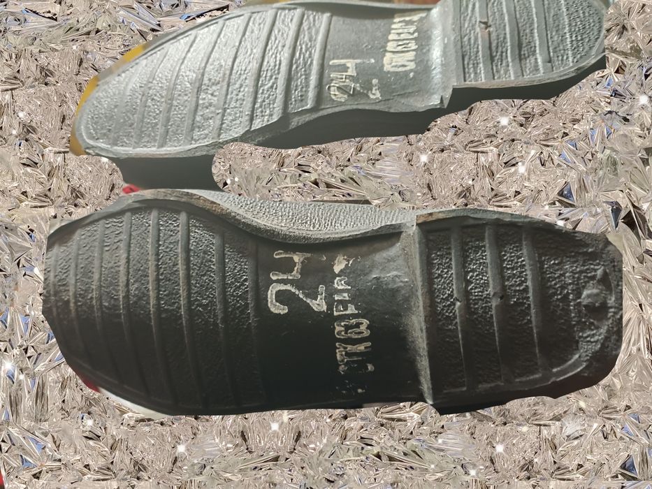 Продам новые валенки 38размер