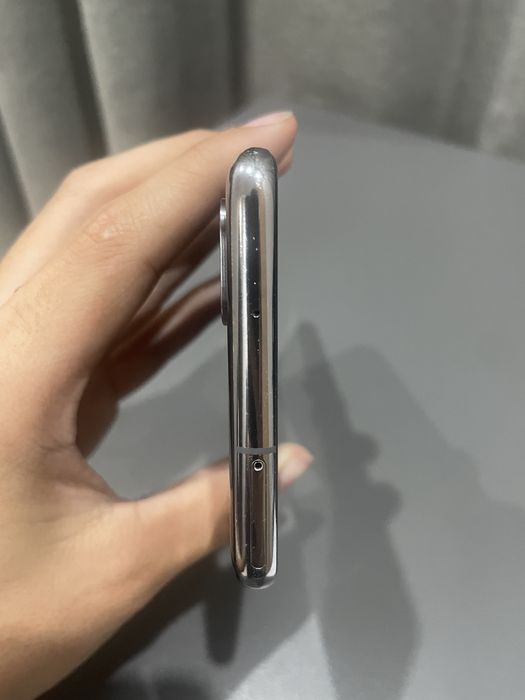 Samsung S20+ флагман