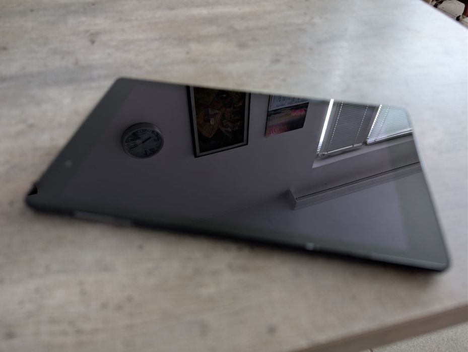 Lenovo Tab3 8 Plus  8" Full HD, 3GB, Слот за сим карта