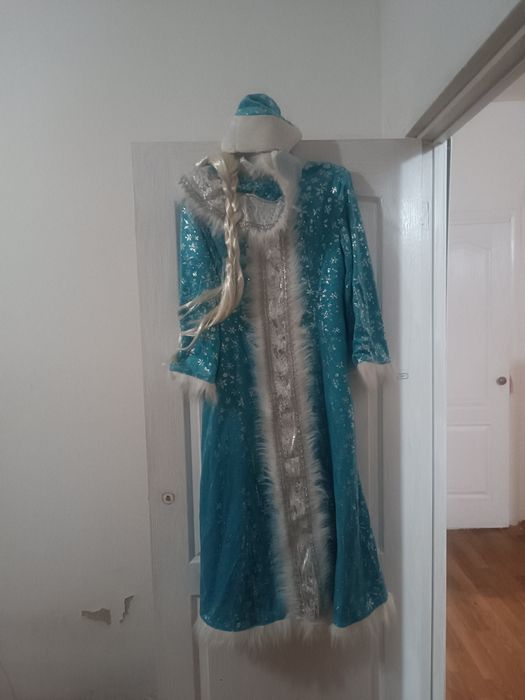 Продаётся одежда снегурочка