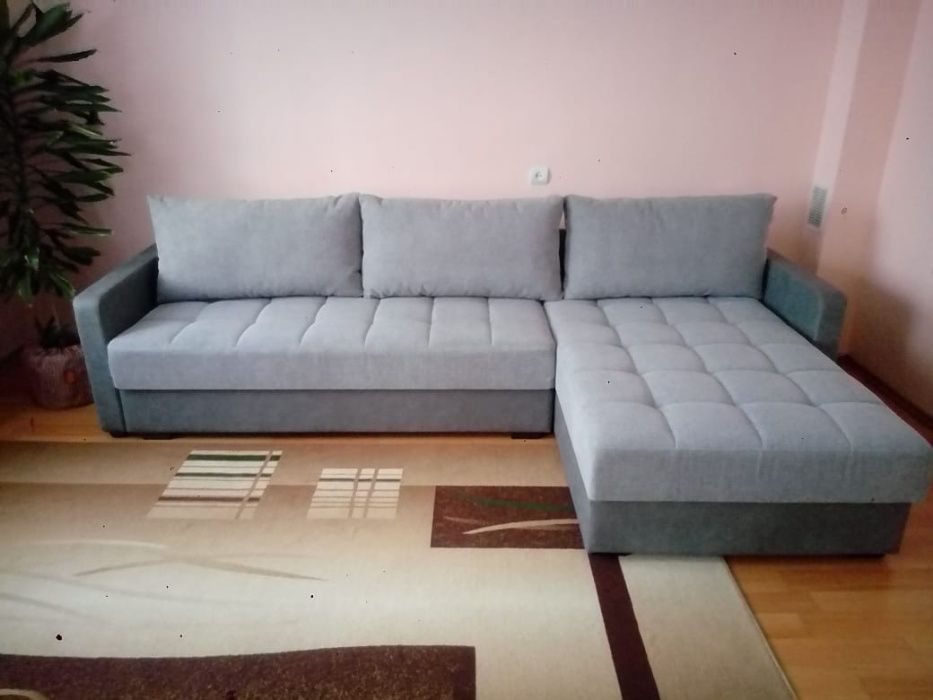 Продам диван угловой