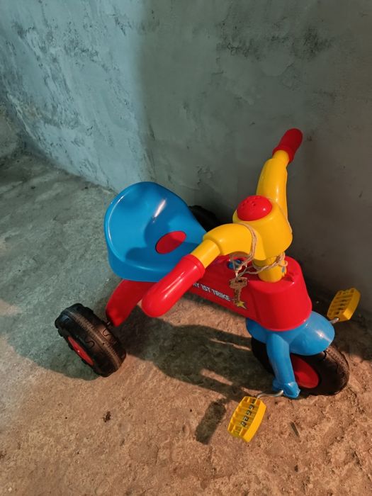 Bicicleta cu trei roti