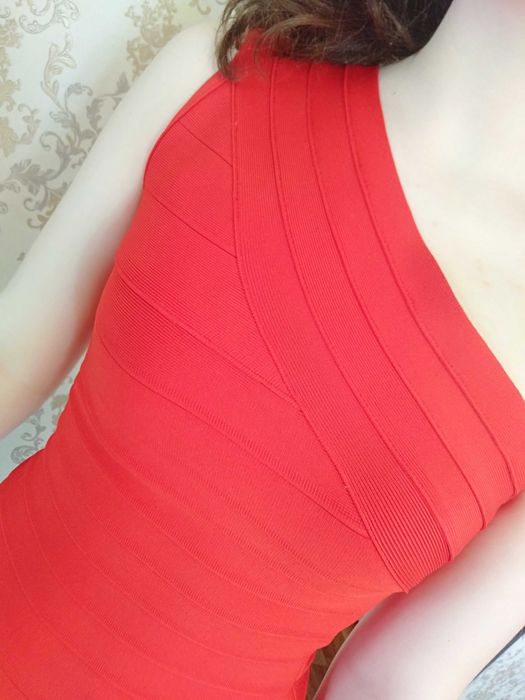 Шикарное женское платье