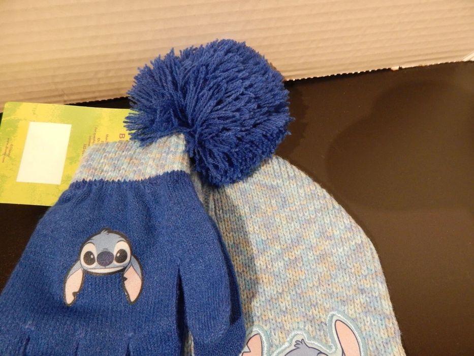 Детская шапка с перчатками