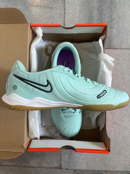 Nike маратонки футбол 43