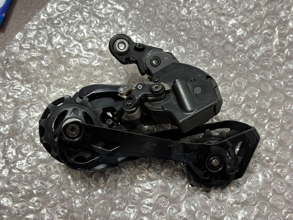 Schimbator Spate Ultegra Di2 RD-R8150 12V GS si Maneta DuraAce ST-R9270