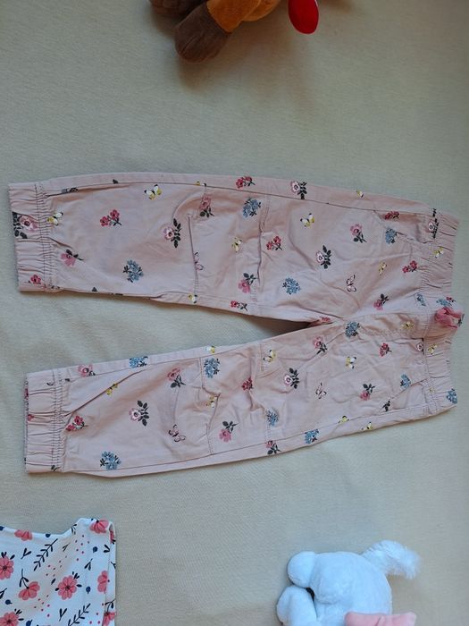 Нови дрешки за момиченце 3-4 годинии