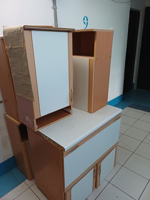 Продам кухонные шкафчики