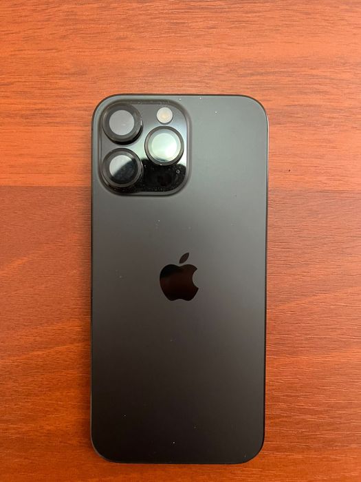 Продам Айфон 16 про макс