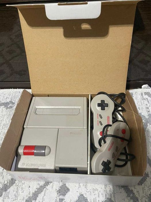 Family Computer (Famicom)