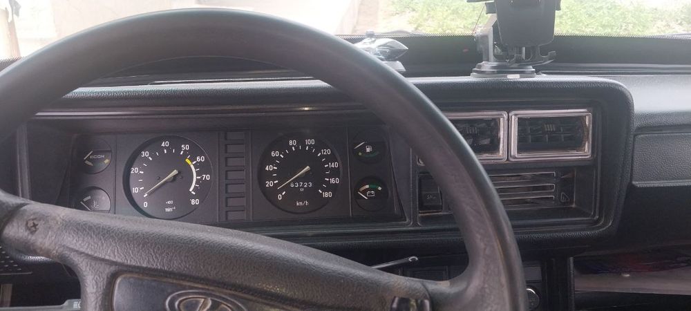 Baz 2107 Jiguli 2011 yilda ishlab chiqarilgan.