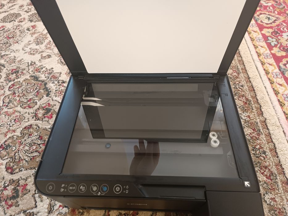 Epson принтер с красками