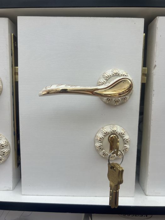 Дверные замки в широком ассартименте