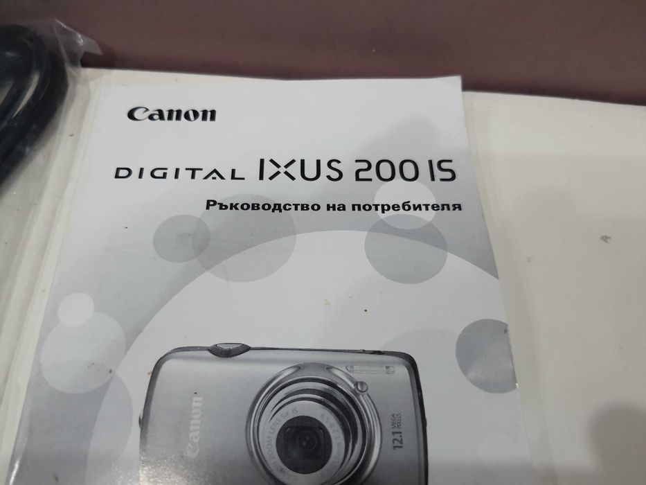 Продавам оригинален японски цифров фотоапарат Canon