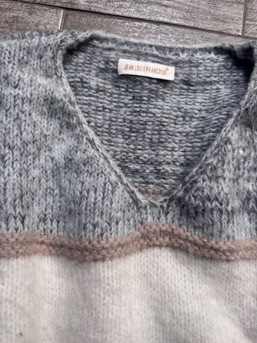 Мек и топъл дамски пуловер