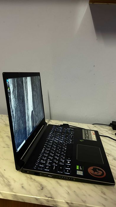 Лаптоп Acer Aspire 7 (A715-74G) - Перфектно състояние